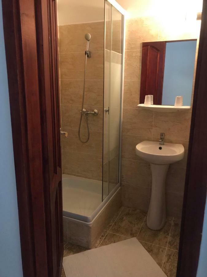 Tavi Panzio Es Etterem Bed and Breakfast Veresegyház Εξωτερικό φωτογραφία