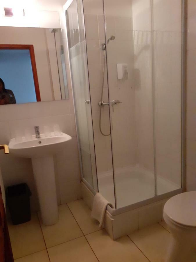 Tavi Panzio Es Etterem Bed and Breakfast Veresegyház Εξωτερικό φωτογραφία